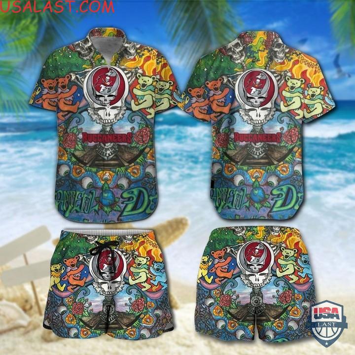 Best Selling NFL Tampa Bay Buccaneers Grateful Dead Bears Hawaiian Shirt And Shorts