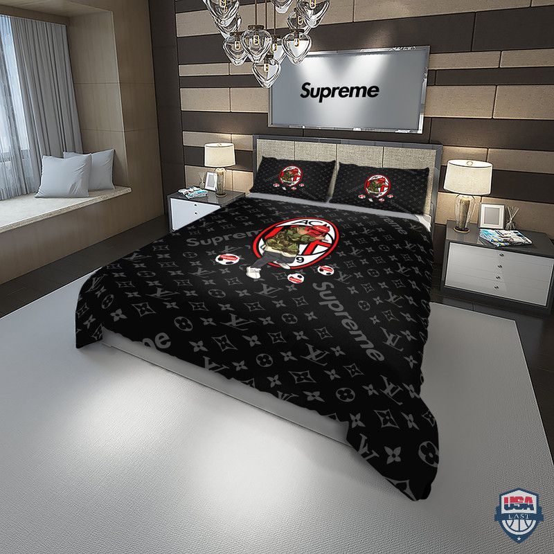 Beautiful Louis Vuitton AC Milan FC Luxury Bedding Set