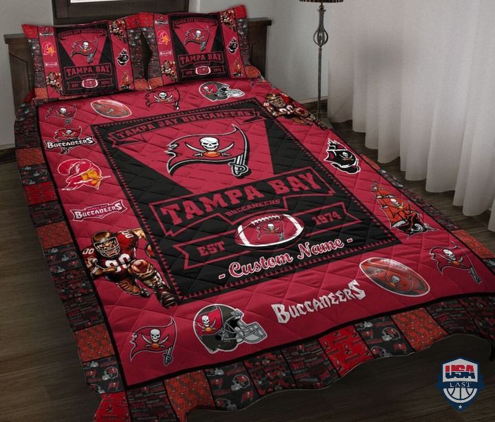 Top Rate Tampa Bay Buccaneers NFL Logo History Personalized Bedding Set